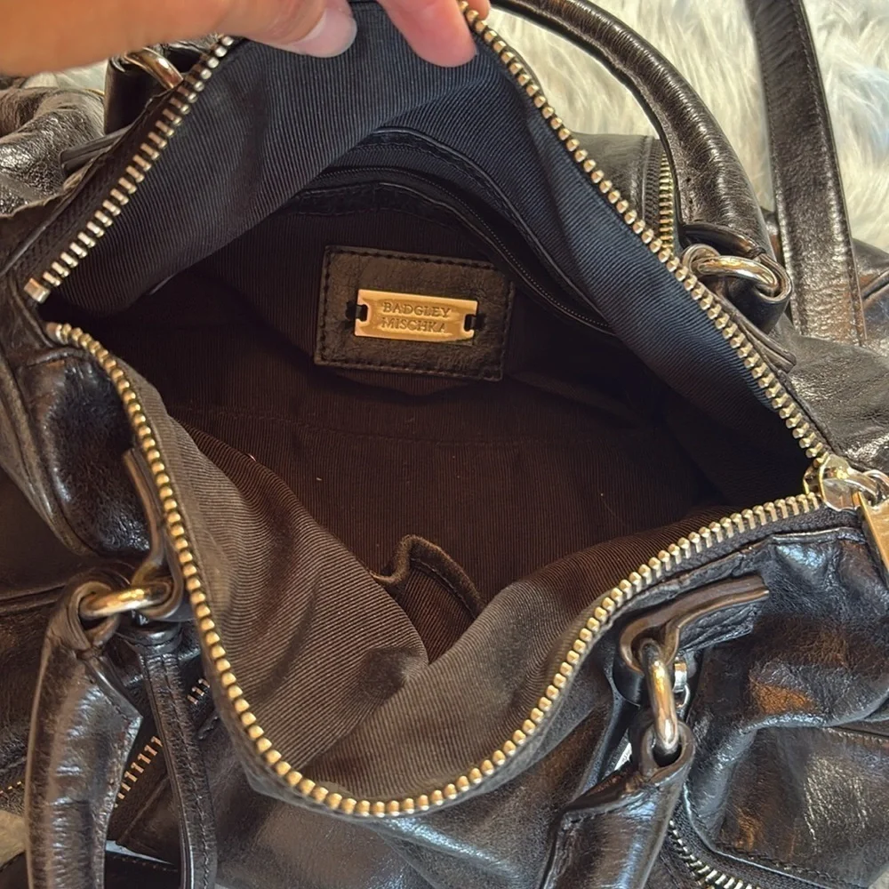 Badgley Mischka Dual Zip Blue Leather Bag